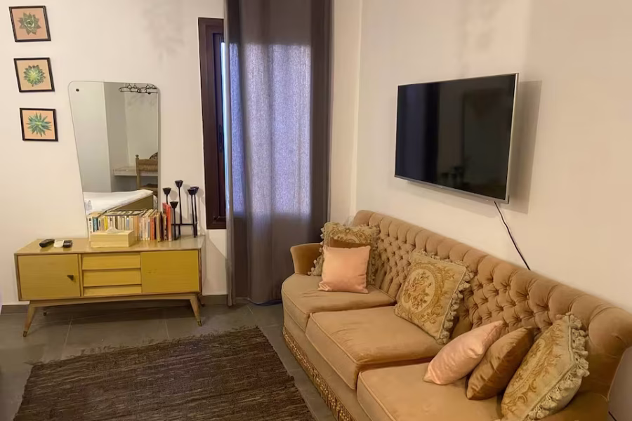 Cozy Bahsa |Full 1BR Apt w/Beach View ,Batroun
